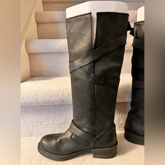 Twin-Set Simona Barbieri leather black boots - Picture 6 of 6